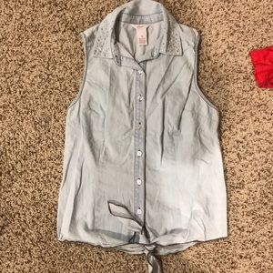 Light blue tank top with rhinestone collar.